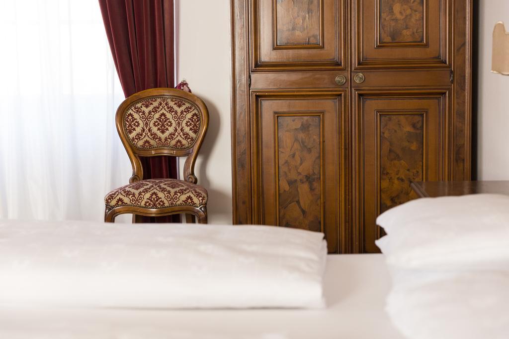 Hotel Castel Rundegg (Adults Only) Merano Exterior foto